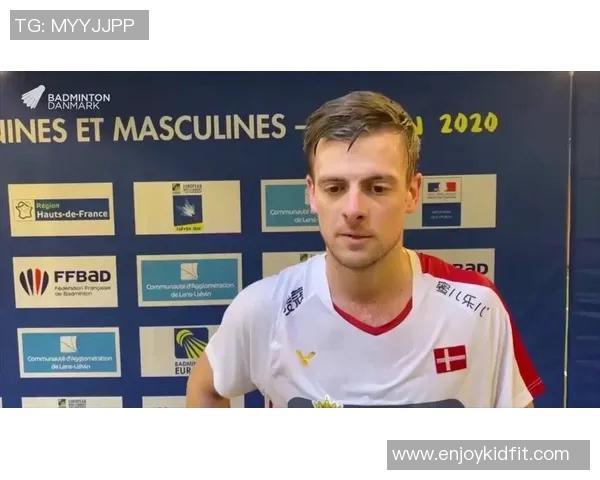 重庆羽毛球队在欧锦赛积分榜上以98分稳居第一名展现强劲实力