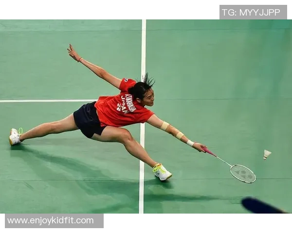 广州羽毛球队以54分领跑大师赛积分榜展现强劲实力